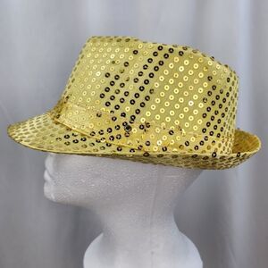 🔺️NWOT Gold/Yellow Sequined Light-Up Fedora Hat